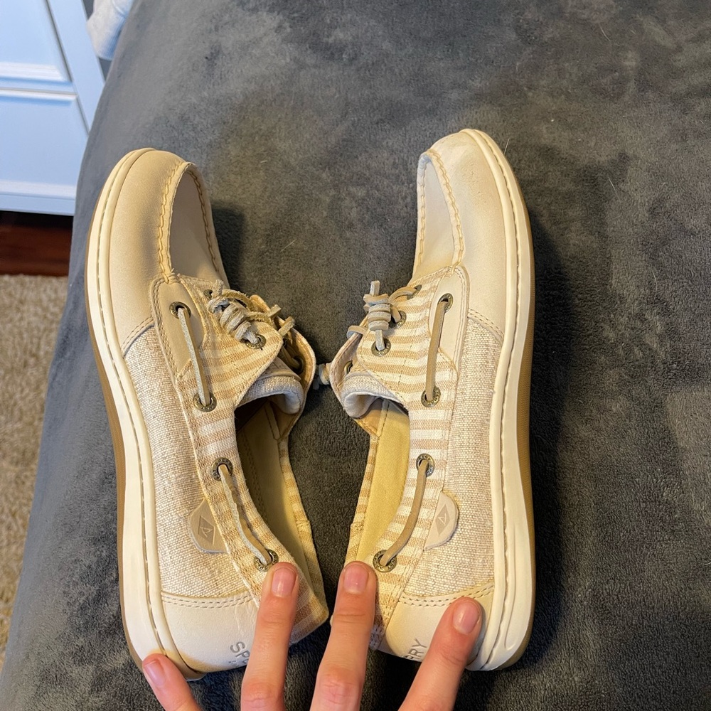Sperries - Picture 6 of 7